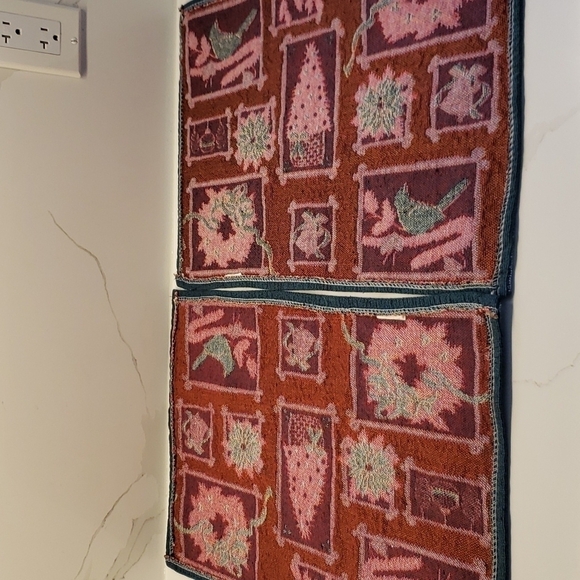 𝅺set of 2 Unbranded Place mats Christmas Tapestry blue with boxed tree bird - Picture 5 of 5